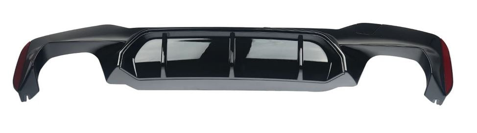 2017-2020 BMW 5 Series sedan g30 (530i/540i/M550i) pre-lci m-sport m style rear bumper diffuser gloss black dual exhaust close up