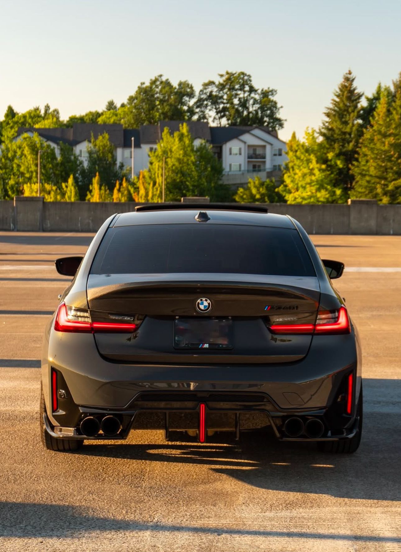 2023-2025 bmw 3 series g20 lci (330i/m340i) m sport led light style rear bumper diffuser gloss black back center far
