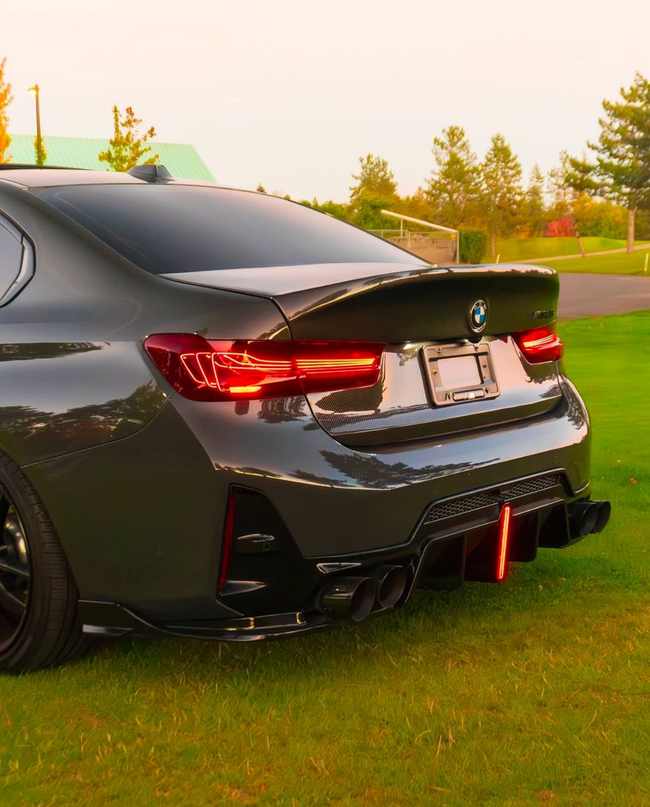 2023-2025 bmw 3 series g20 lci (330i/m340i) m sport led light style rear bumper diffuser gloss black back left
