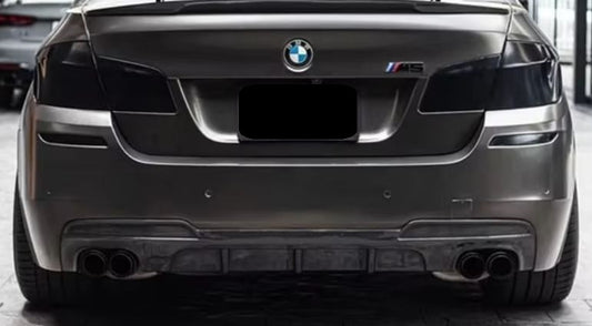 2011-2016 bmw 5 series f10 (528i/535i/550i) m sport m performance style rear bumper diffuser gloss black quad exhaust back center