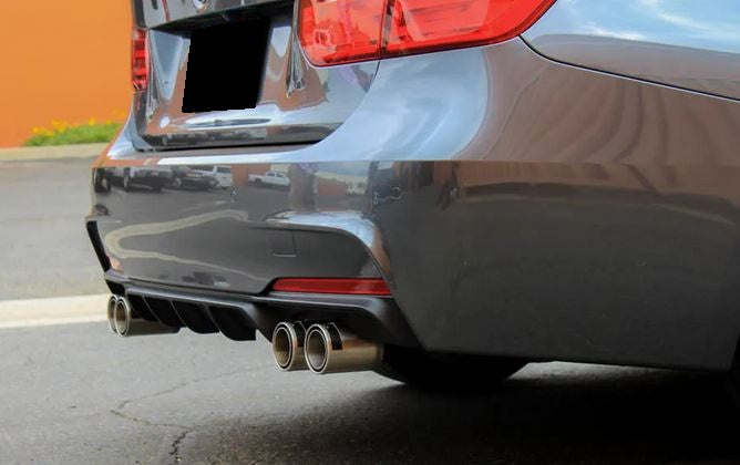 2012-2018 BMW 3 Series F30/F31 (328i/330i/335i/340i) m-sport m performance style rear bumper diffuser quad exhaust Gloss Black Close Up