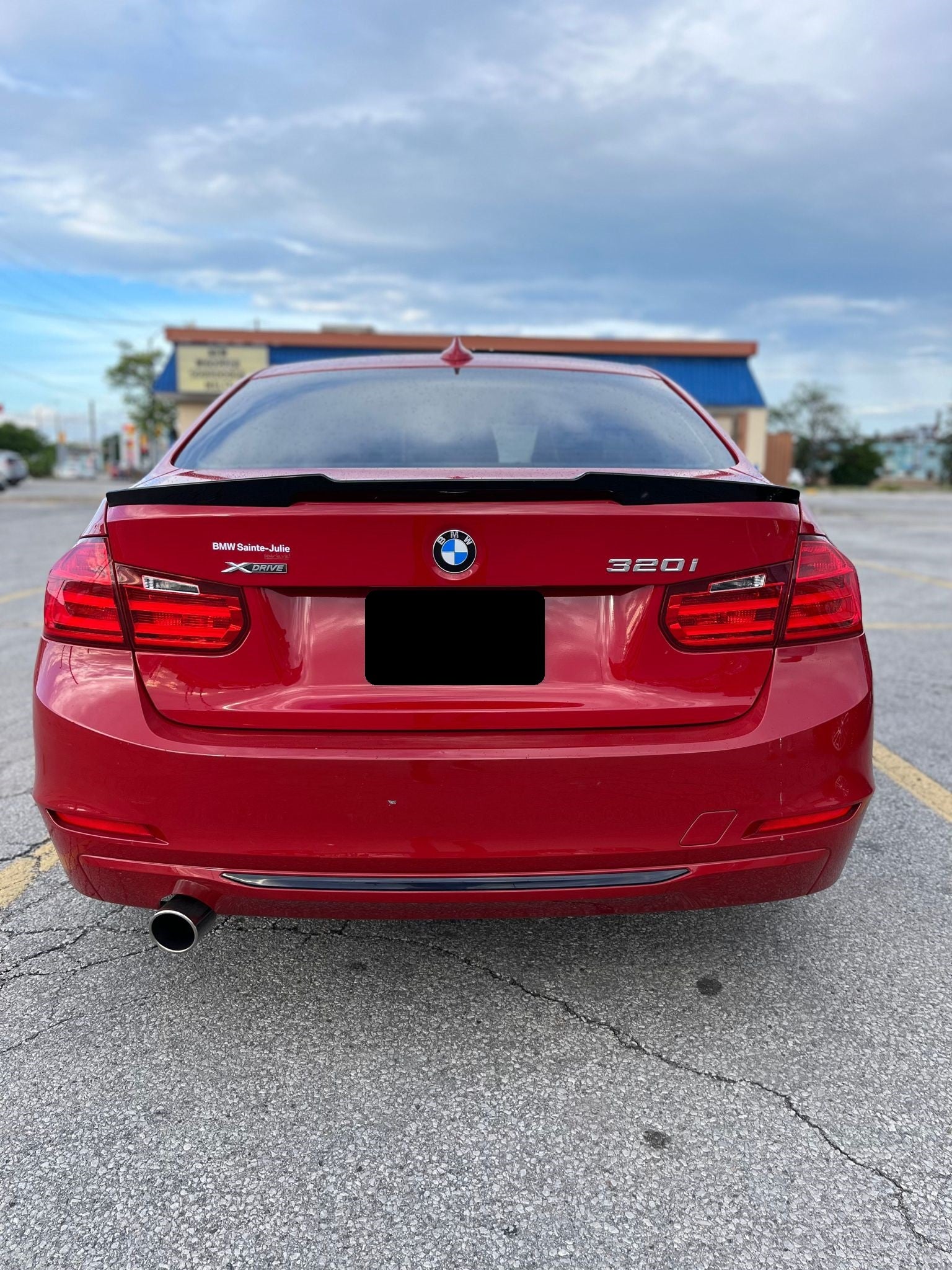 2012-2018 BMW 3/m series f30/f80 (320i/328i/330i/335i/340i/m3) m4 style rear trunk spoiler lip gloss black center