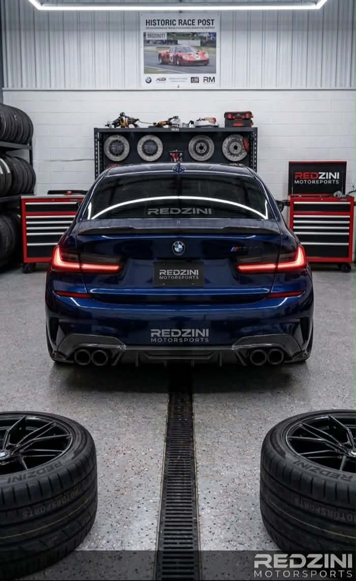 2019-2022 bmw 3 series g20 (330i/m340i) pre-lci m-sport m performance competition style v2 rear bumper diffuser with canards gloss black back center