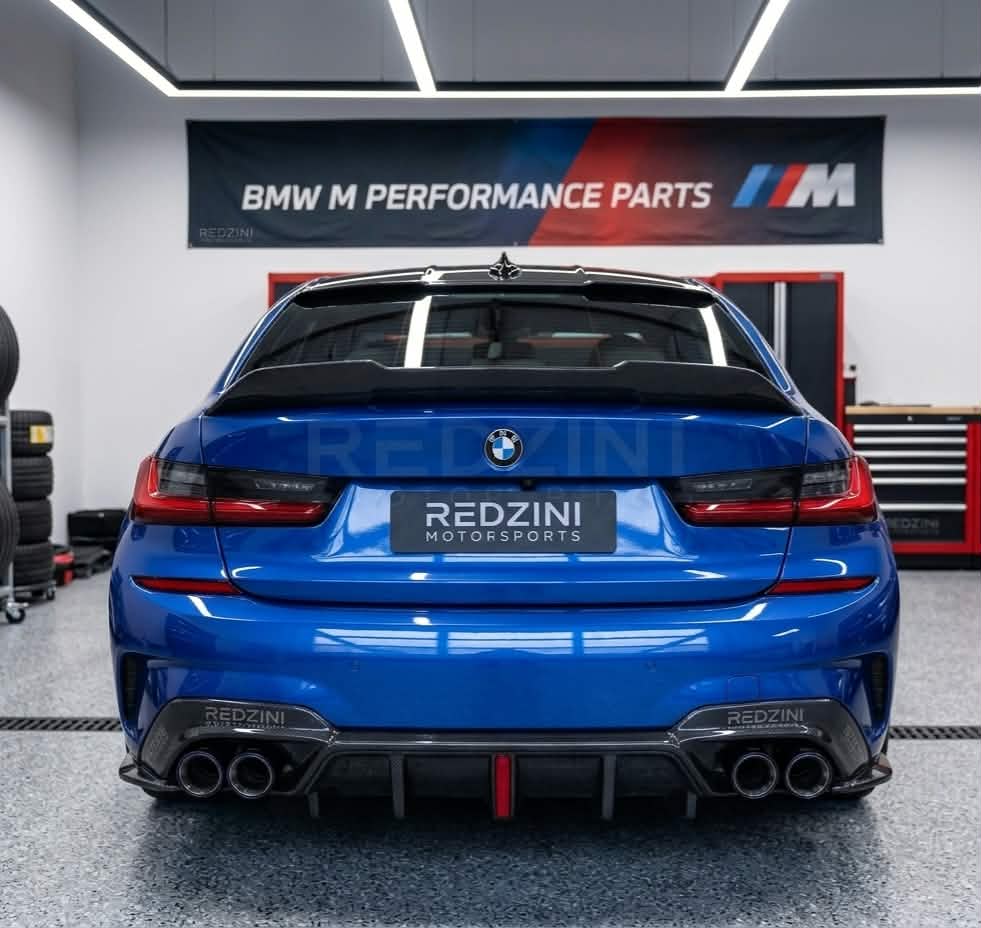 2019-2022 bmw 3 series g20 (330i/m340i) pre-lci m-sport slim led light style rear bumper diffuser gloss black replica carbon fiber center