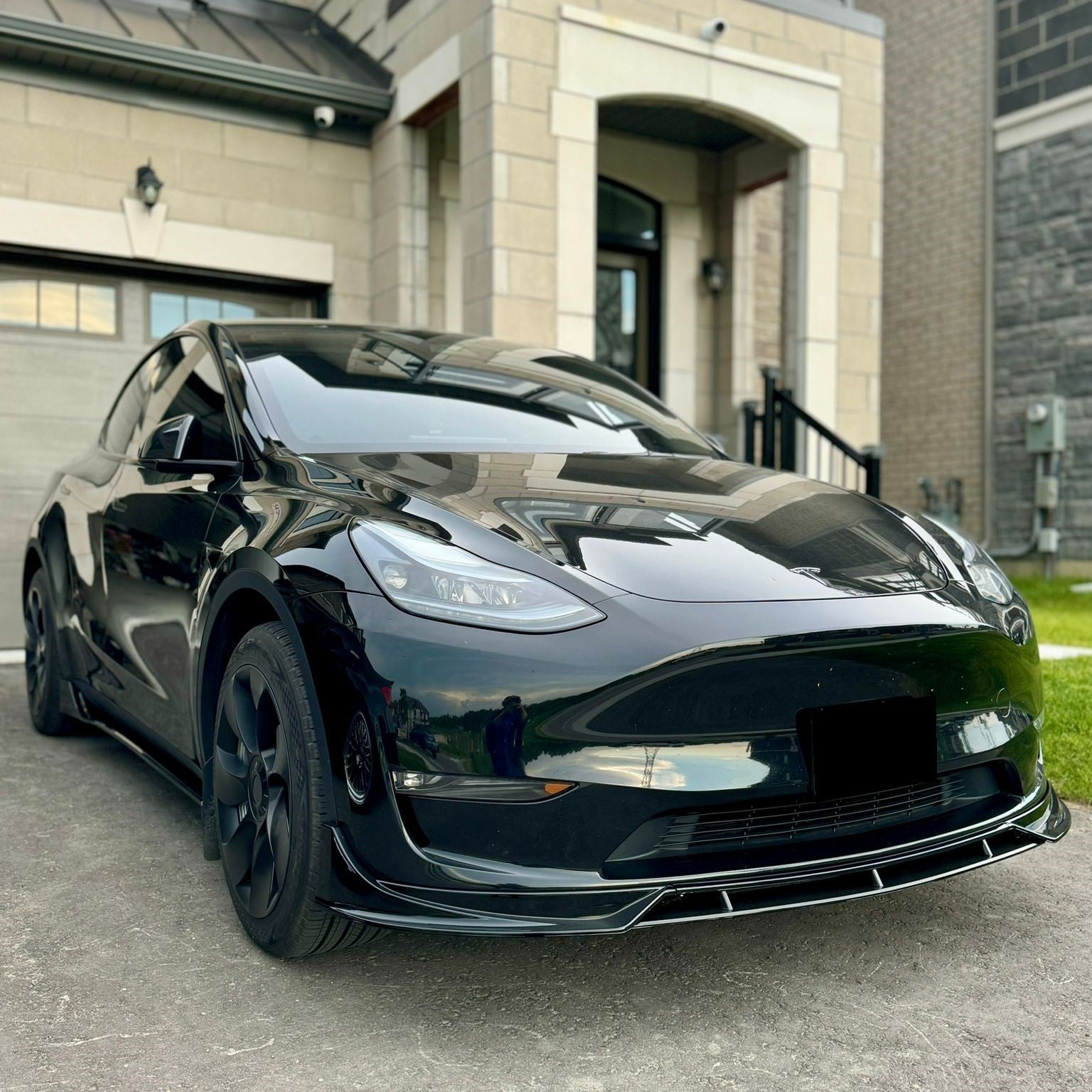 2020-2024 Tesla Model Y V Style Front Lip Gloss Black Front Left