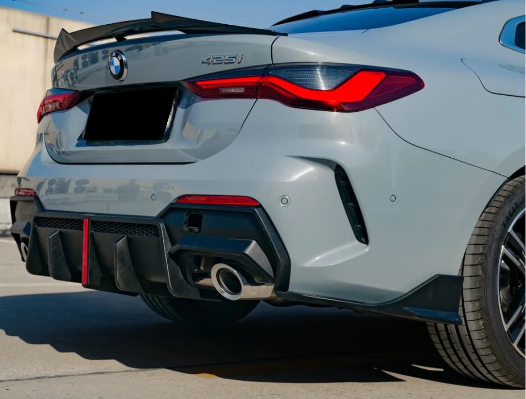 2021-2026 bmw 4 series g22/g23 m440i/430i pre-lci m-sport vten style rear bumper diffuser with led brake light gloss black back right