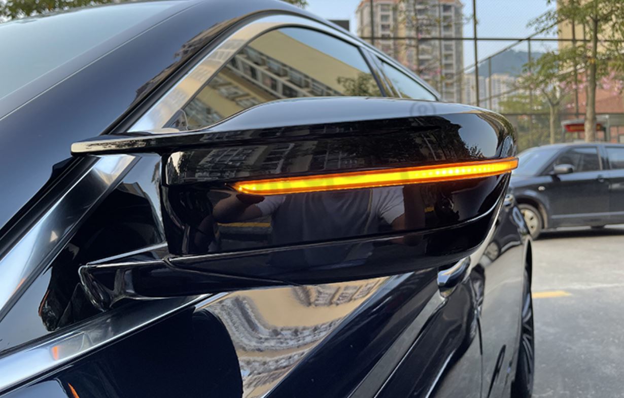 BMW G Series M Mirror Caps Gloss Black Front Right Close Up